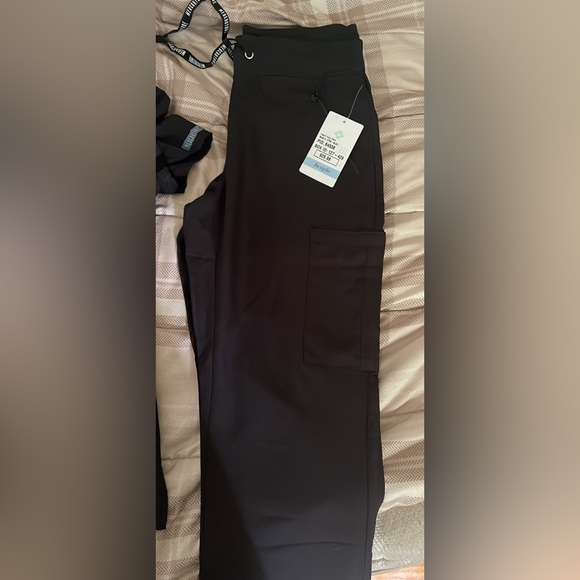 Medcore scrub set - Picture 2 of 3